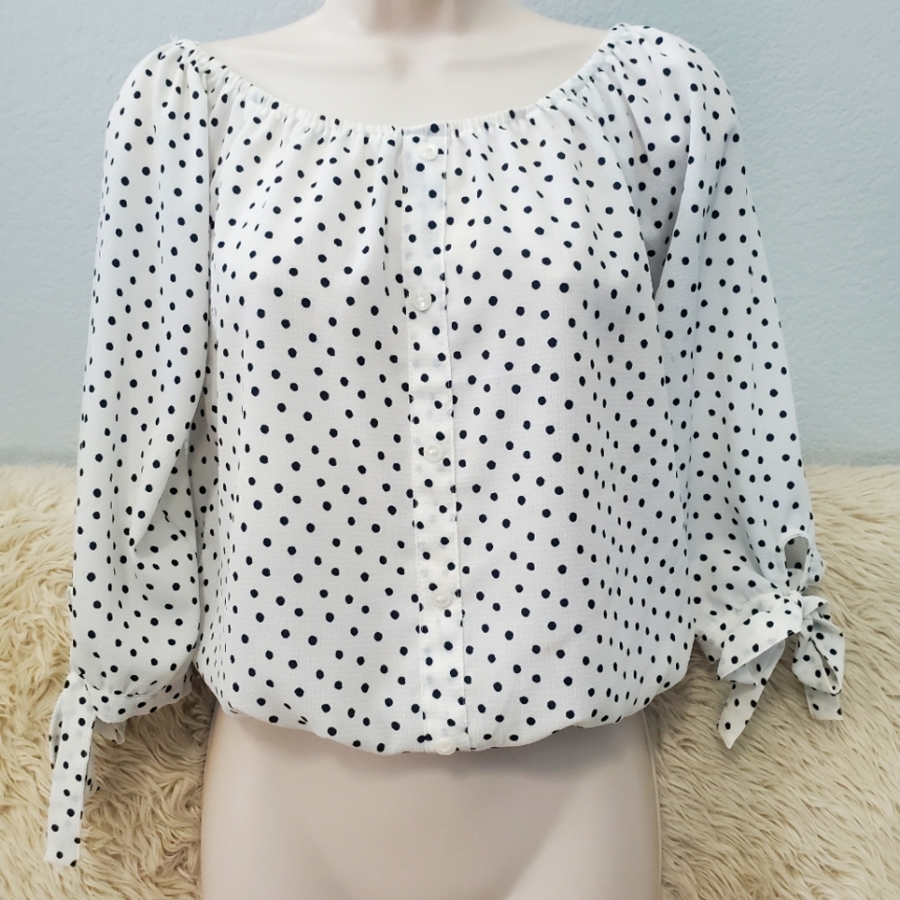 HAVE- Polka-dot Top, Blouse, Bow Tie Size Small